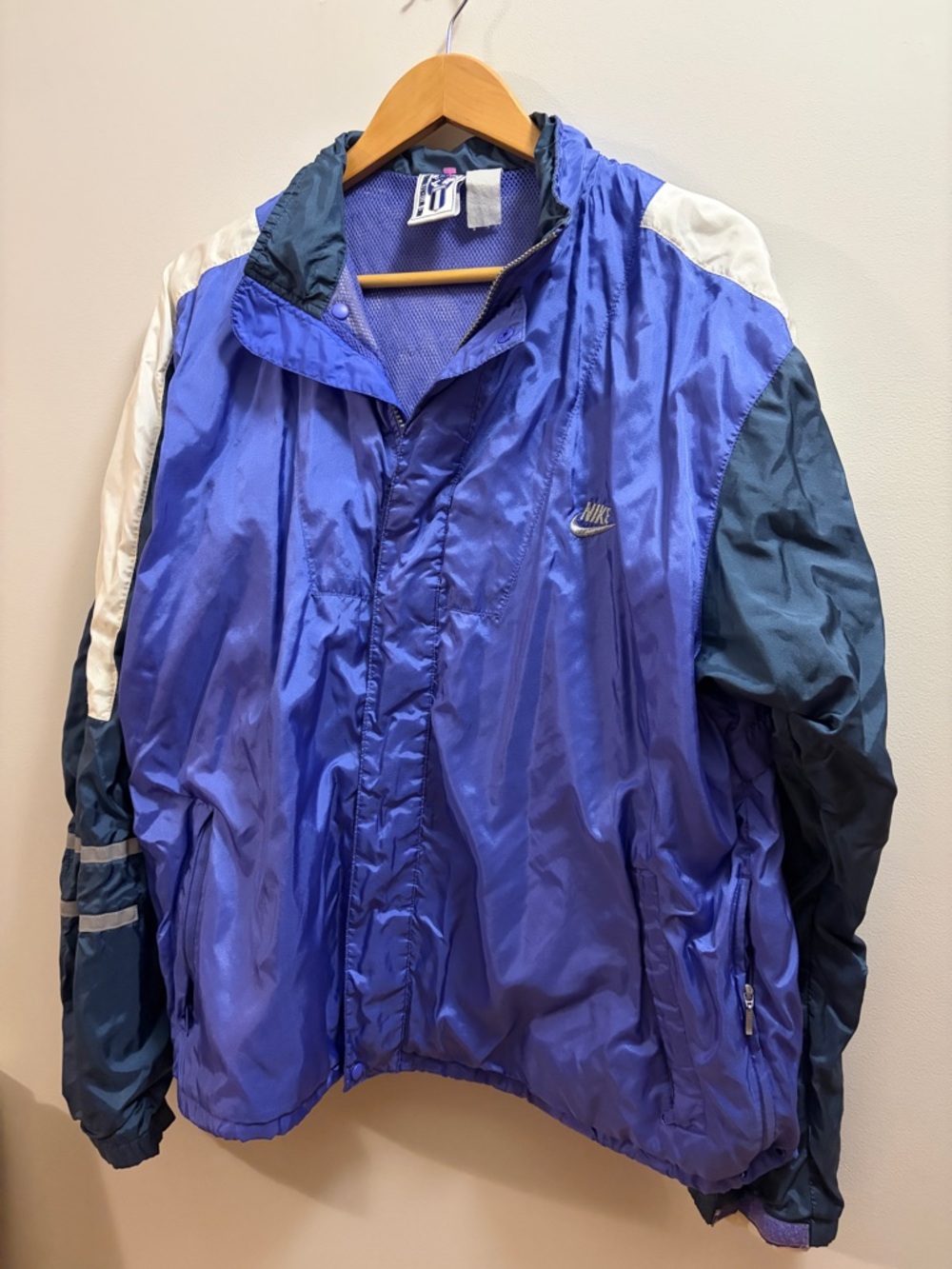 Vintage 90s Nike Men's international Swoosh Y2K  drill Windbreaker Jacket